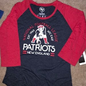 Baseball tee women’s New England patriots small